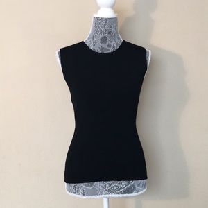 Slate Essentials Black Short Sleeve Top